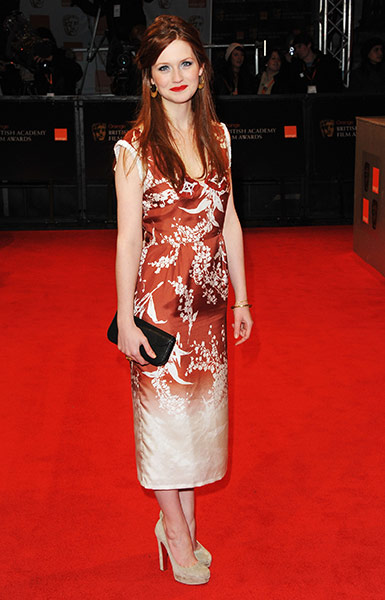 http://candyandcouture.files.wordpress.com/2011/02/bonnie-wright-at-the-baft-002.jpg